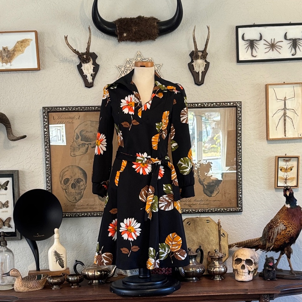 Authentic 1970's Collared Dress